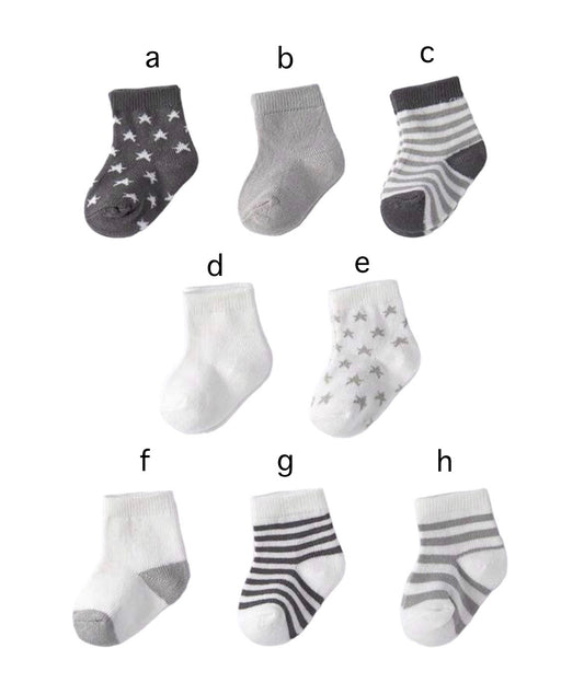 Socks - grey & white infant socks
